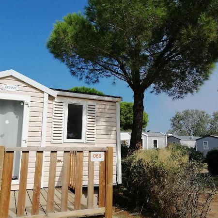 Mobil Home Climatise Camping Novella Port-la-Nouvelle Exteriör bild